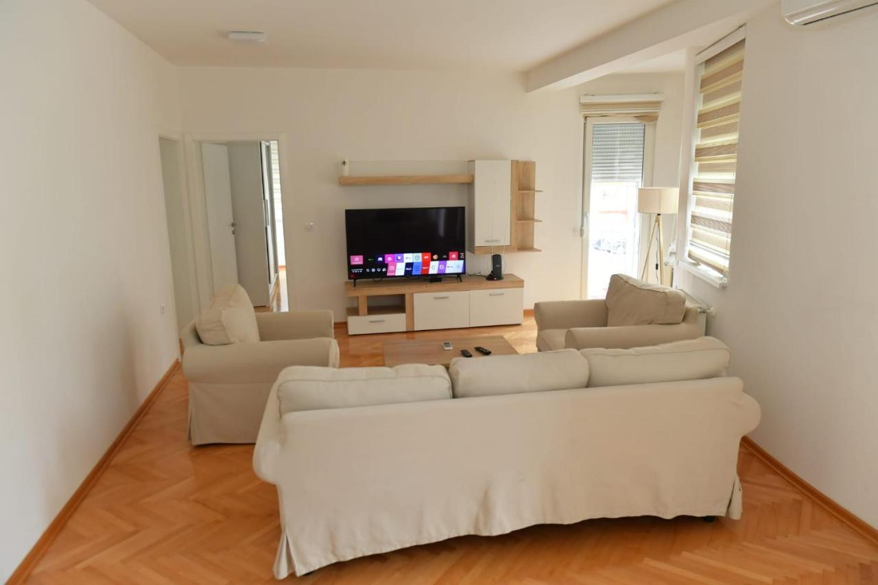 Dobi Apartmani Wing Jagodina Exterior photo